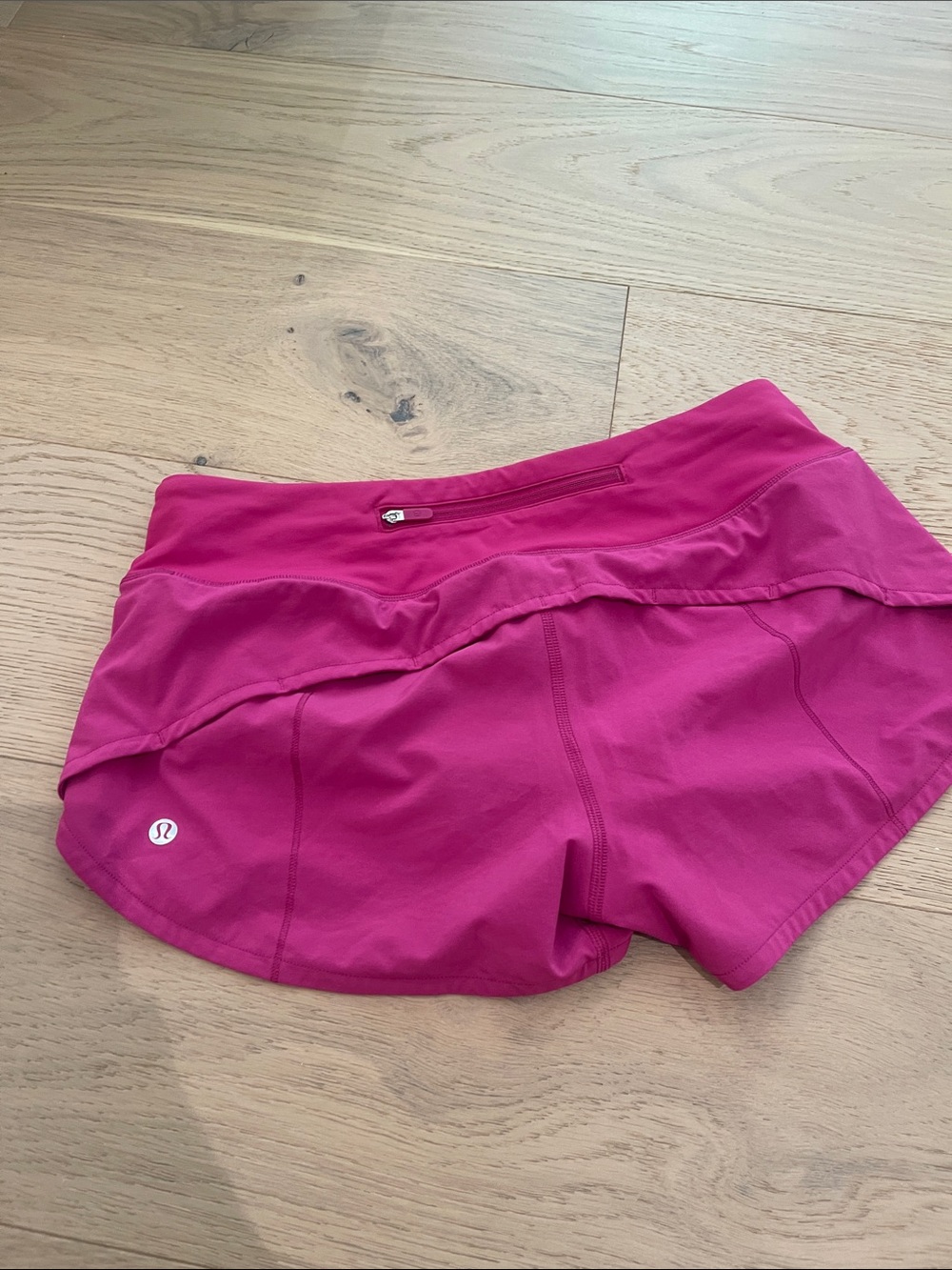 Womenās Active Short - Fuchsia Pink - Picture 4 of 5